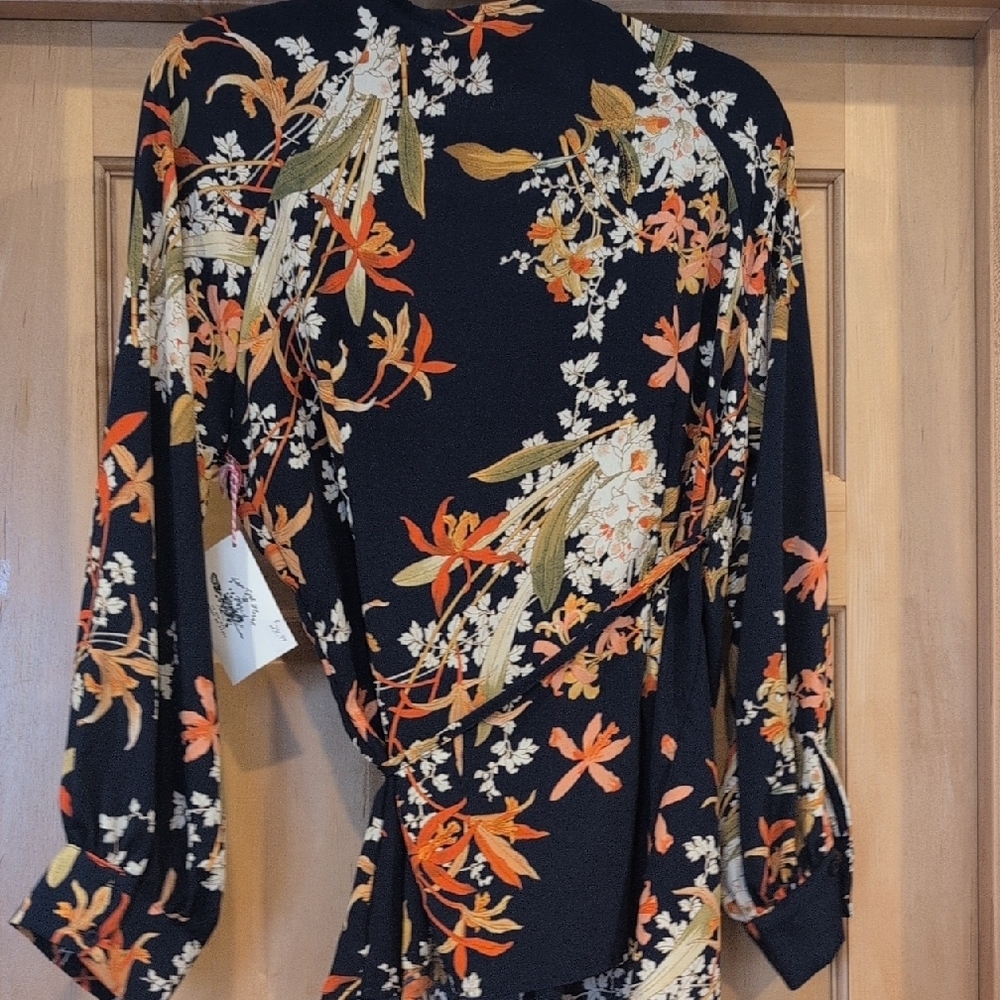 Suzanne Betro Floral Wrap Blouse in Navy and Orange - Picture 5 of 7